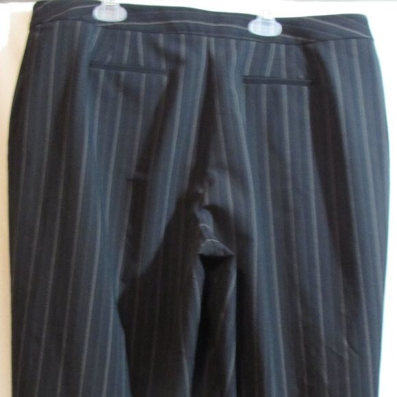 CHICO'S SIZE 3 PINSTRIPED CAPRI DRESS PANTS FRONT ZIP OFFICE CASUAL SIZE LARGE - Picture 6 of 13
